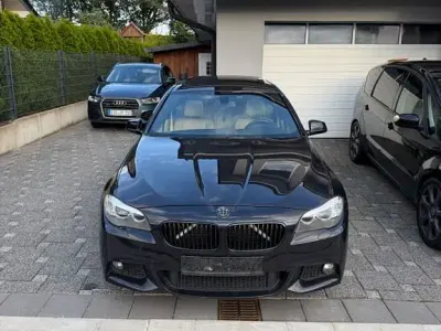 Gebraucht BMW 530 Sport Line 272 PS (200 kW) 2013 Schwarz Limousine