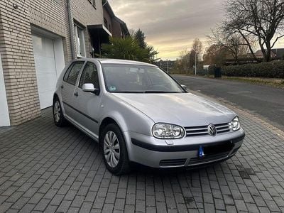 VW Golf
