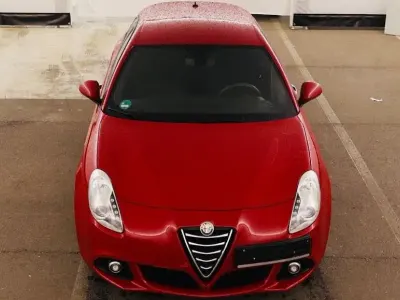 Gebraucht Alfa Romeo Giulietta Turismo 120 PS (88 kW) 2014 Rot Kleinwagen