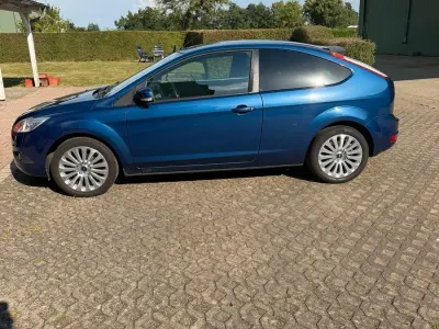 Gebraucht Ford Focus 125 PS (91 kW) 2008 Blau Coupé