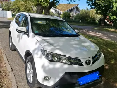 Gebraucht Toyota RAV4 124 PS (91 kW) 2013 Weiß SUV