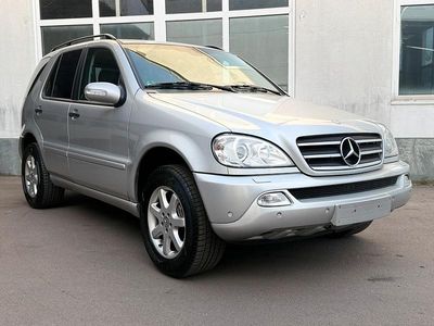Gebraucht Mercedes ML270 120 PS (88 kW) 2004 Silber SUV