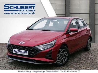 Neu Hyundai i20 Trend 101 PS (74 kW) 2025 Rot Kleinwagen