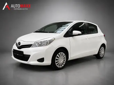 Gebraucht Toyota Yaris 99 PS (72 kW) 2012 Weiß Kleinwagen