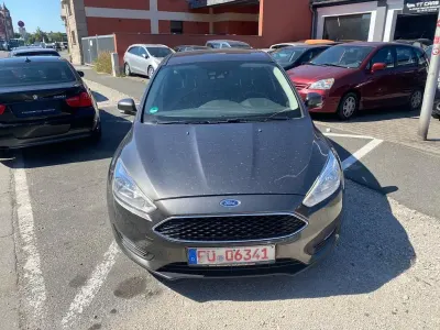 Gebraucht Ford Focus Business Edition 125 PS (91 kW) 2016 Grau Limousine
