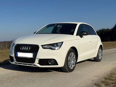 Weiß Gebraucht 2012 Audi A1 Sportback Ambition Kleinwagen | 9.300 € (Fairer Preis)