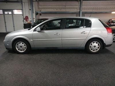 Gebraucht Opel Signum Elegance 155 PS (114 kW) 2003 Silber Kleinwagen