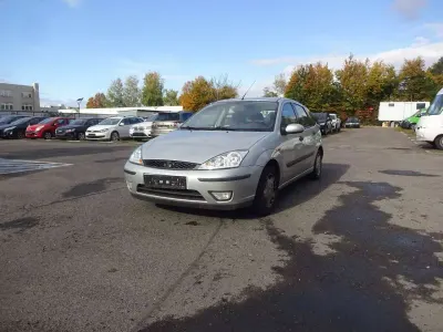 Brugt Ford Focus Trend 101 HK (74 kW) 2004 Sølv Sedan