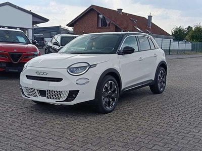 Weiß Gebraucht 2025 Fiat 600E La Prima SUV | 36.490 € (Teuer)