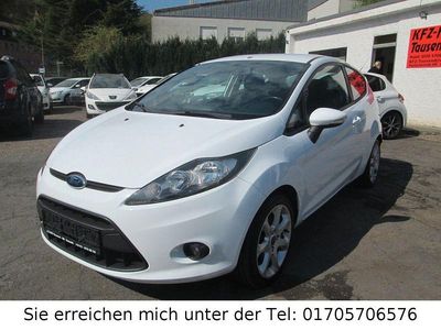 Gebraucht Ford Fiesta Champions Edition 82 PS (60 kW) 2012 Weiß Kleinwagen