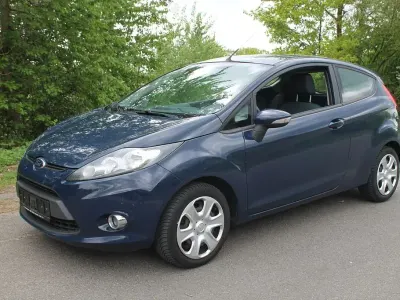 Gebraucht Ford Fiesta Trend 60 PS (44 kW) 2012 Blau Kleinwagen