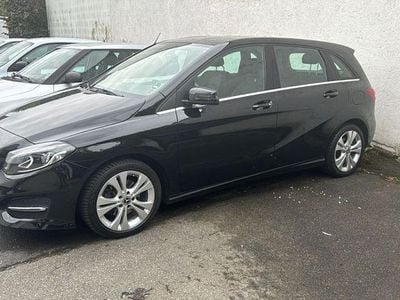 Mercedes B200
