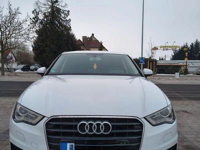 Weiß Gebraucht 2014 Audi A3 Ambition Limousine | 13.900 € (Fairer Preis)