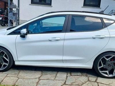 Usata Ford Fiesta ST 200 CV (147 kW) 2019 Bianco Utilitaria