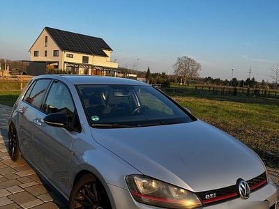 Gebraucht VW Golf VII GTI 220 PS (161 kW) 2013 Silber Limousine
