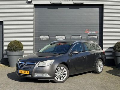 Gebraucht Opel Insignia Business 140 PS (102 kW) 2012 Grau Kombi