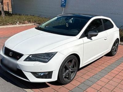 Second-hand Seat Leon FR 184 CP (135 kW) 2013 Alb Coupe
