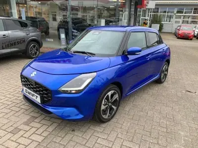 Gebraucht Suzuki Swift Comfort+ 83 PS (61 kW) 2024 Blau Kleinwagen