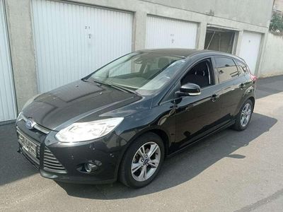 Second-hand Ford Focus SYNC Edition 125 CP (91 kW) 2013 Negru Berlinǎ