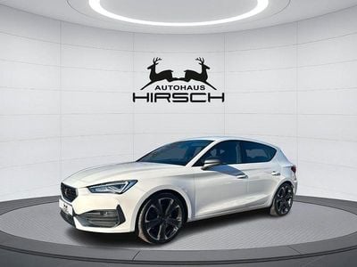 Używany Cupra Leon VZ 245 KM (180 kW) 2024 Biały Sedan/Limuzyna