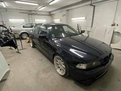Gebraucht BMW 540 286 PS (210 kW) 1998 Schwarz Limousine