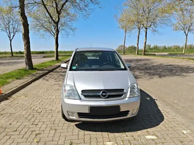 Gebraucht Opel Meriva 101 PS (74 kW) 2004 Silber Van / Kleinbus