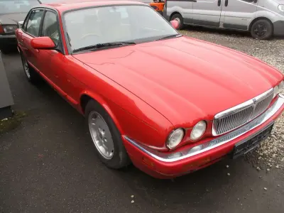 Gebraucht Jaguar XJ 211 PS (155 kW) 1995 Rot Limousine
