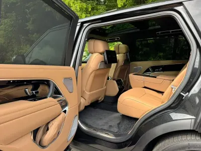 Neu Land Rover Range Rover Autobiography 351 PS (258 kW) 2026 Schwarz SUV