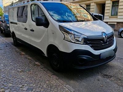 Gebraucht Renault Trafic 116 PS (85 kW) 2015 Weiß Van / Kleinbus