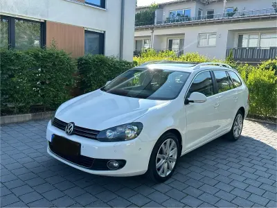 Gebraucht VW Golf VII Highline 140 PS (102 kW) 2013 Weiß Kombi