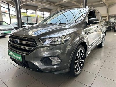 Grau Gebraucht 2018 Ford Kuga ST-Line SUV | 10.690 € (Fairer Preis)