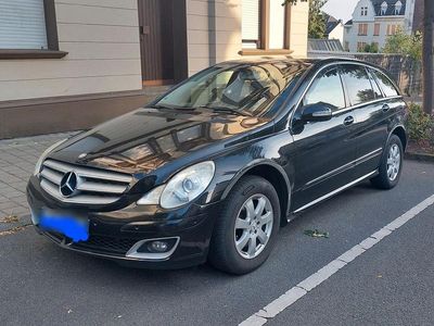 Mercedes R320