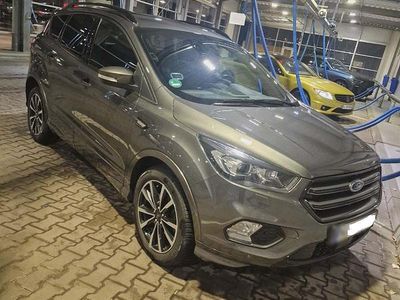 Gebraucht Ford Kuga ST-Line 150 PS (110 kW) 2018 Grau SUV
