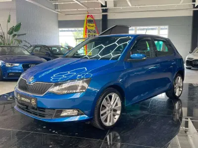 Gebraucht Skoda Fabia Comfort 90 PS (66 kW) 2015 Raceblau metallic Kombi