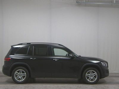 Mercedes GLB200