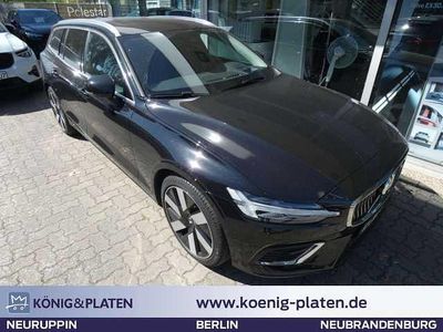 Gebraucht Volvo V60 Plus 257 PS (189 kW) 2025 Schwarz Kombi