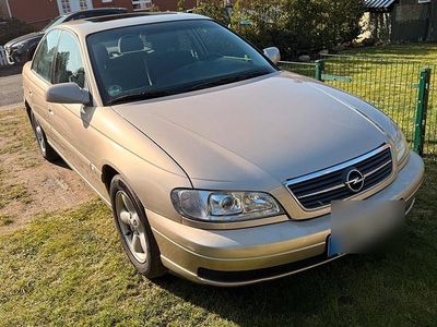 Gebraucht Opel Omega 145 PS (106 kW) 2001 Gold Limousine