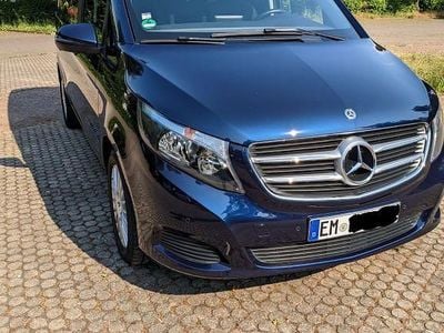Second-hand Mercedes V220 Edition 163 CP (119 kW) 2018 Albastru Monovolum