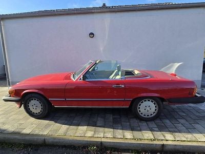 Rot Gebraucht 1989 Mercedes 560 Cabrio | 29.900 €