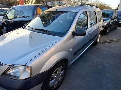 Second-hand Dacia Logan MCV Lauréate 105 CP (77 kW) 2008 Argintiu Break