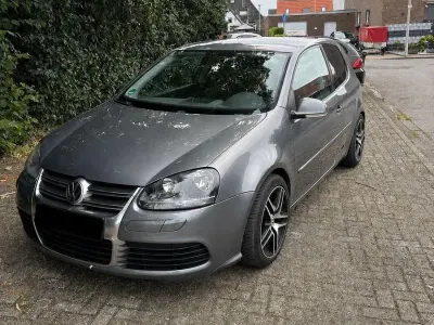Gebraucht VW Golf IV R 75 PS (55 kW) 2005 Silber Limousine