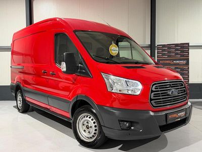 Gebraucht Ford Transit Trend 101 PS (74 kW) 2016 Rot Van / Kleinbus