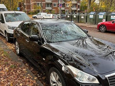 Gebraucht Infiniti M30 238 PS (175 kW) 2011 Schwarz Coupé