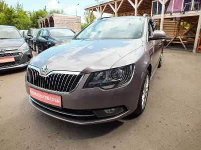 Gebraucht Skoda Superb 105 PS (77 kW) 2014 Kombi