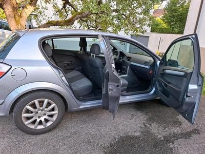 Gebraucht Opel Astra 105 PS (77 kW) 2005 Silber Kombi