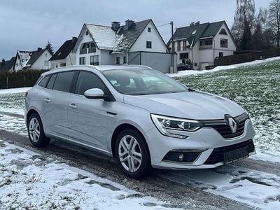 Gebraucht Renault Mégane GrandTour Business 116 PS (85 kW) 2020 Silber Kombi