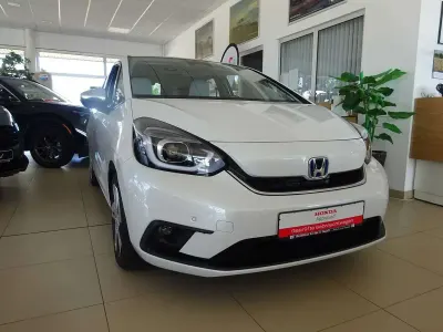 Gebraucht Honda Jazz Executive 98 PS (72 kW) 2022 Platinum white Kleinwagen