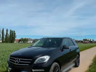 Gebraucht Mercedes ML250 205 PS (150 kW) 2013 Schwarz SUV