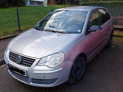 Begagnad VW Polo 60 HK (44 kW) 2009 Silver Halvkombi