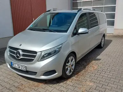 Używany Mercedes V250 Edition 190 KM (139 kW) 2016 Srebrny Minivan
